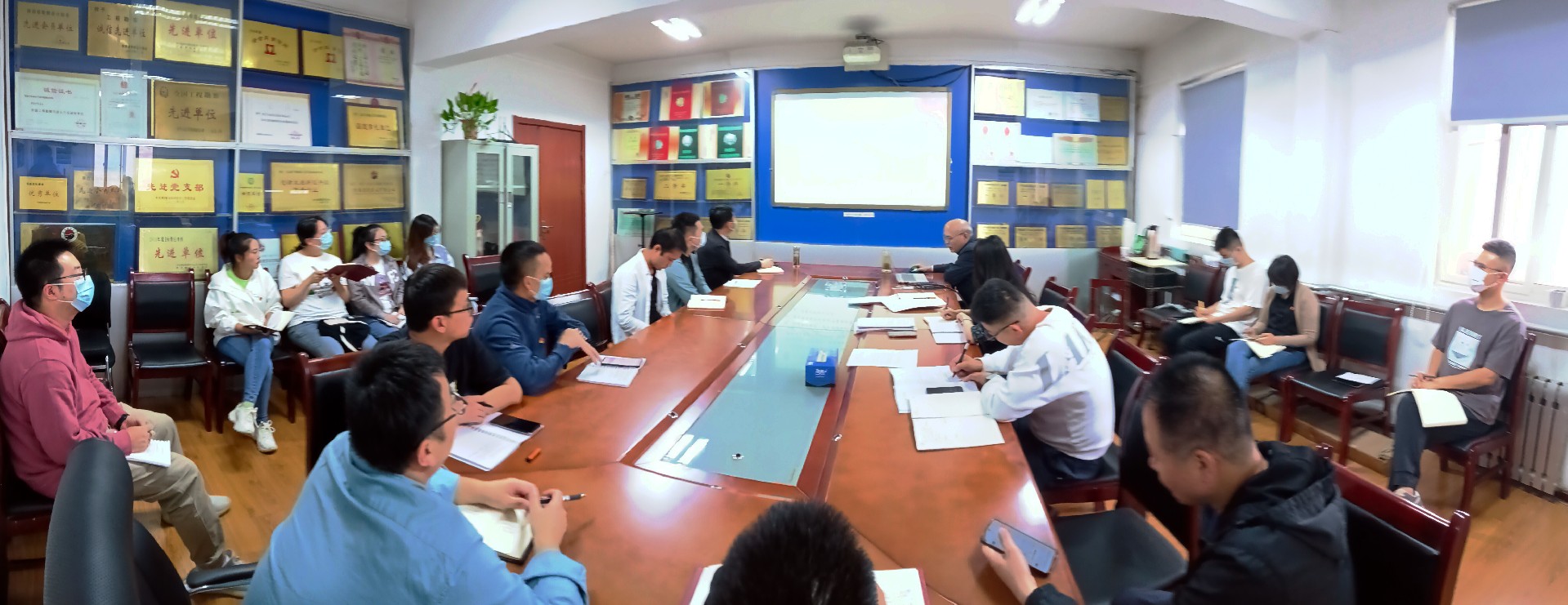 嚴(yán)守紀(jì)律規(guī)矩  加強(qiáng)作風(fēng)建設(shè) —院第二黨支部召開紀(jì)律教育學(xué)習(xí)宣傳月專題組織生活會(huì)